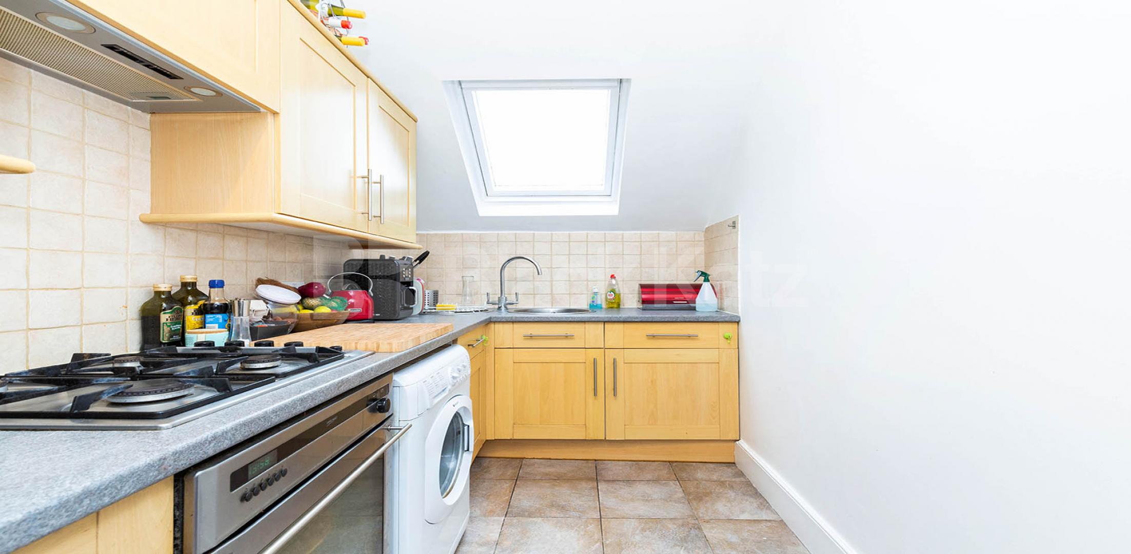 			1 Bedroom, 1 bath, 1 reception Flat			 Priory Road, CROUCH END